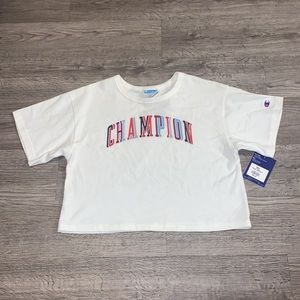Champion Cropped Tee